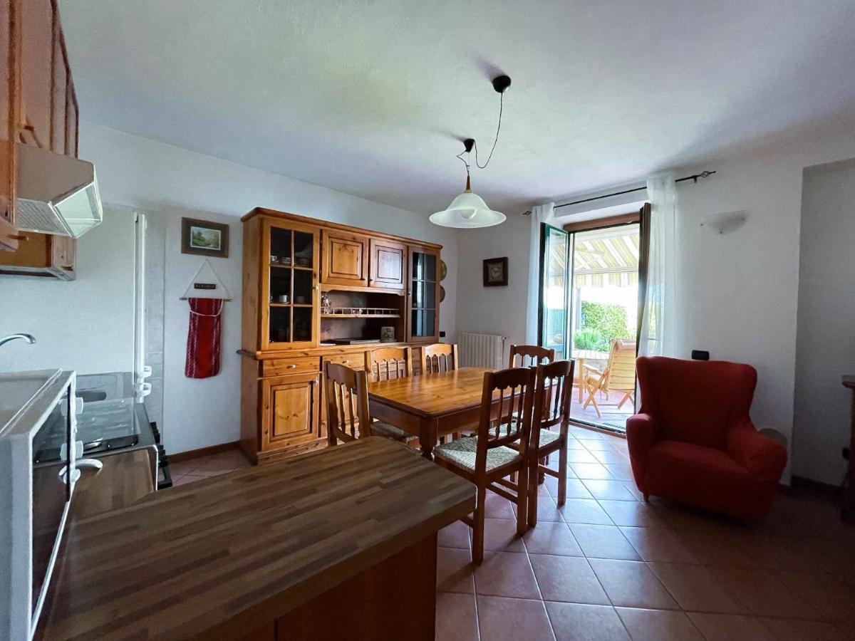 La Gioiosa Apartment With Garden Terrace Civenna Bagian luar foto