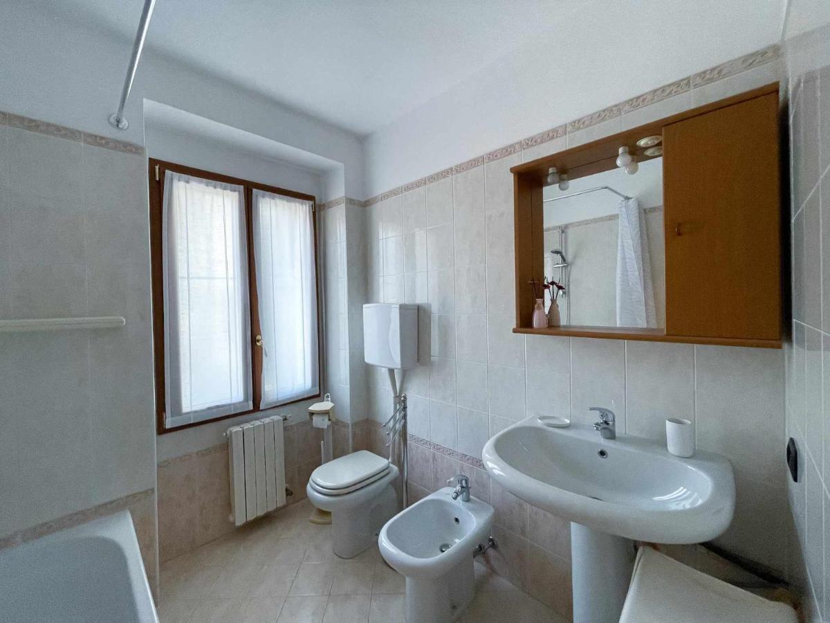 La Gioiosa Apartment With Garden Terrace Civenna Bagian luar foto